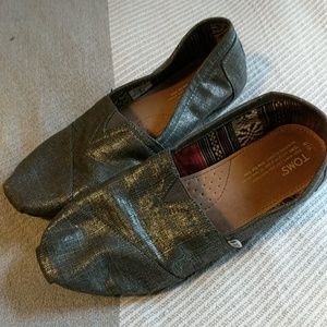 Toms metallic classics